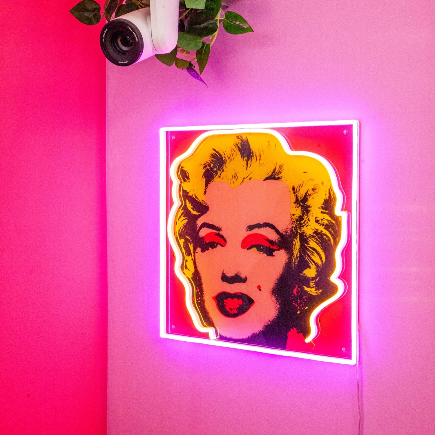 Marilyn Monroe Small by Andy Warhol - LED neon sign – YELLOWPOP